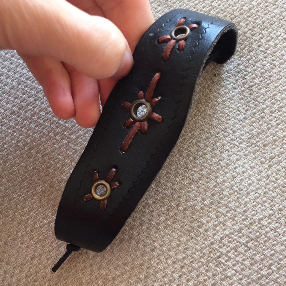 Leather bracelet